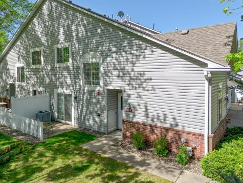 2611 Concord Way Mendota Heights MN 55120