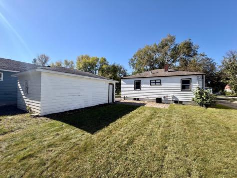 612 16th Street N Moorhead MN 56560