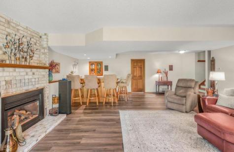 8906 Ashley Terrace Brooklyn Park MN 55443