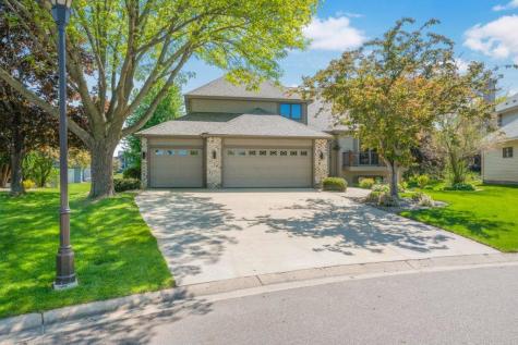 8906 Ashley Terrace Brooklyn Park MN 55443