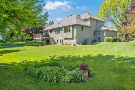 8906 Ashley Terrace Brooklyn Park MN 55443