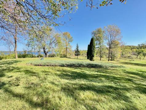 37654 S Eagle Lake Road Battle Lake MN 56515