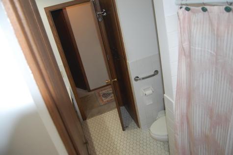 4173 Colorado Avenue N Crystal MN 55422
