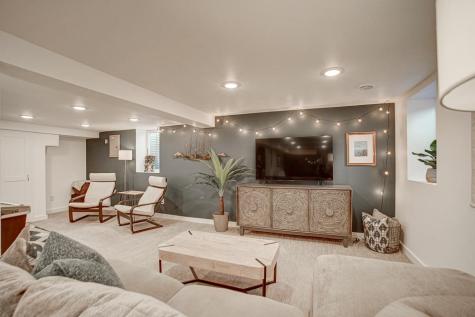 7949 Stillwater Boulevard N Oakdale MN 55128