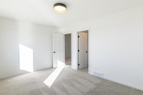 6863 Sun Valley Boulevard Horace ND 58047
