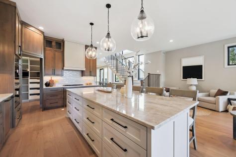 3061 Lake Shore Boulevard Minnetonka MN 55391