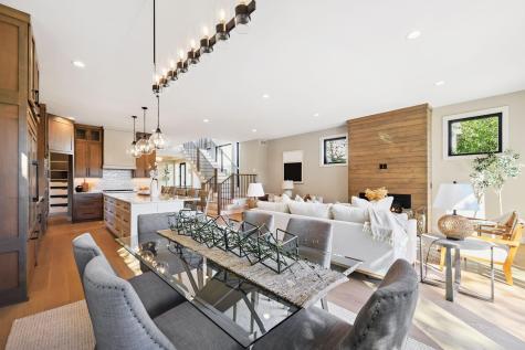 3061 Lake Shore Boulevard Minnetonka MN 55391