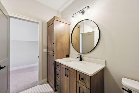 3061 Lake Shore Boulevard Minnetonka MN 55391