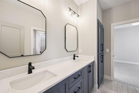 3061 Lake Shore Boulevard Minnetonka MN 55391