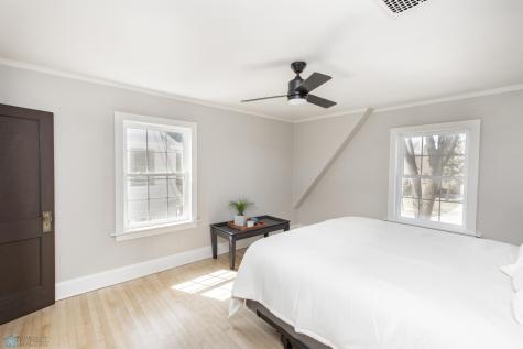 912 11th Street S Moorhead MN 56560