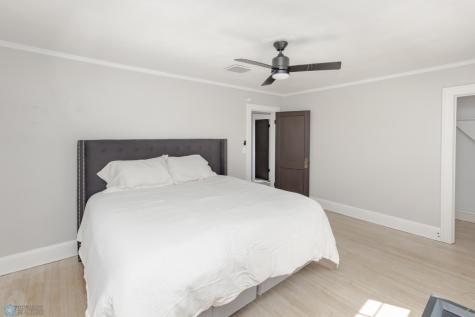 912 11th Street S Moorhead MN 56560