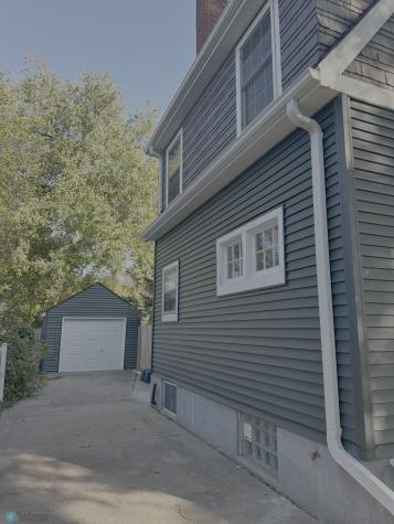 912 11th Street S Moorhead MN 56560