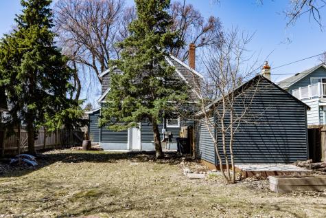 912 11th Street S Moorhead MN 56560