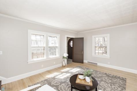 912 11th Street S Moorhead MN 56560