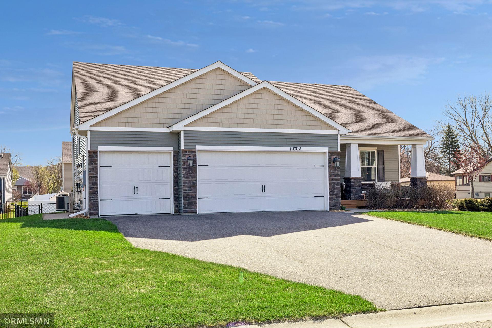 10702 Sumter Avenue N Brooklyn Park MN 55445