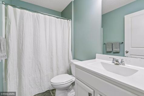10702 Sumter Avenue N Brooklyn Park MN 55445