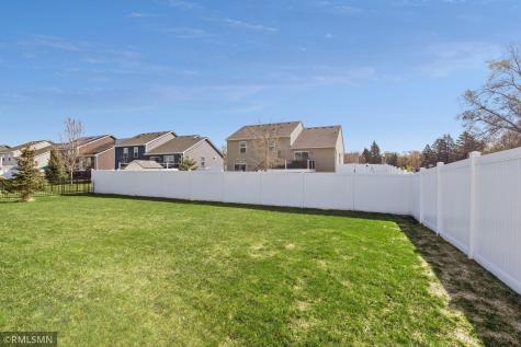 10702 Sumter Avenue N Brooklyn Park MN 55445
