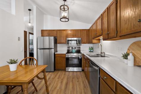 3112 Farnum Drive Eagan MN 55121
