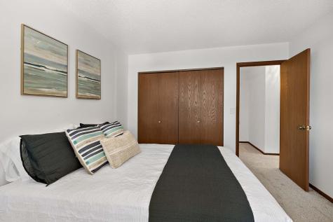 3112 Farnum Drive Eagan MN 55121