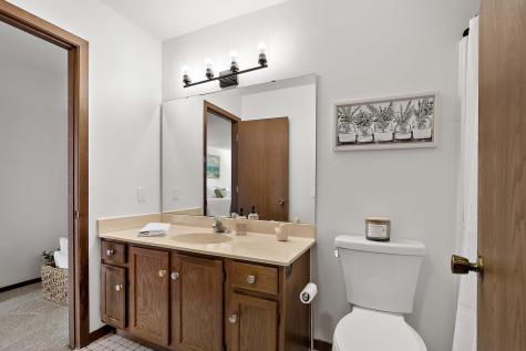 3112 Farnum Drive Eagan MN 55121