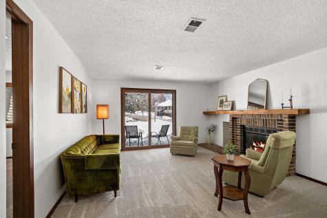 3112 Farnum Drive Eagan MN 55121