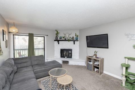 1721 42nd Street S Fargo ND 58103