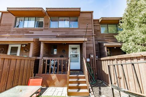 1721 42nd Street S Fargo ND 58103