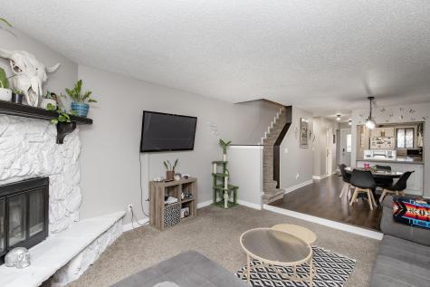1721 42nd Street S Fargo ND 58103