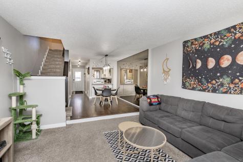 1721 42nd Street S Fargo ND 58103