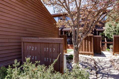 1721 42nd Street S Fargo ND 58103