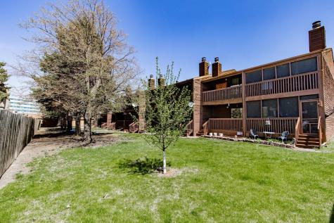 1721 42nd Street S Fargo ND 58103