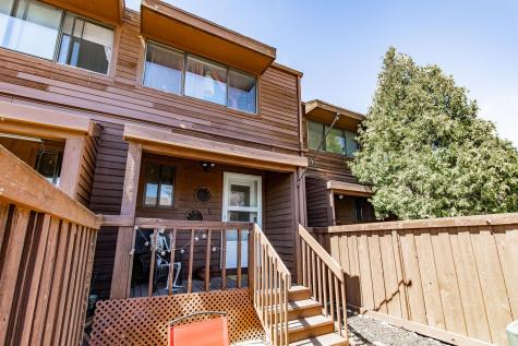 1721 42nd Street S Fargo ND 58103