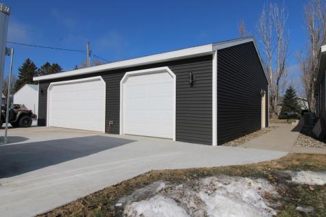 315 4th Street Davenport ND 58021