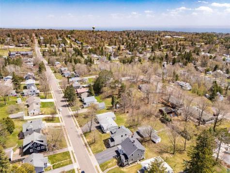 244 W Faribault Street Duluth MN 55803