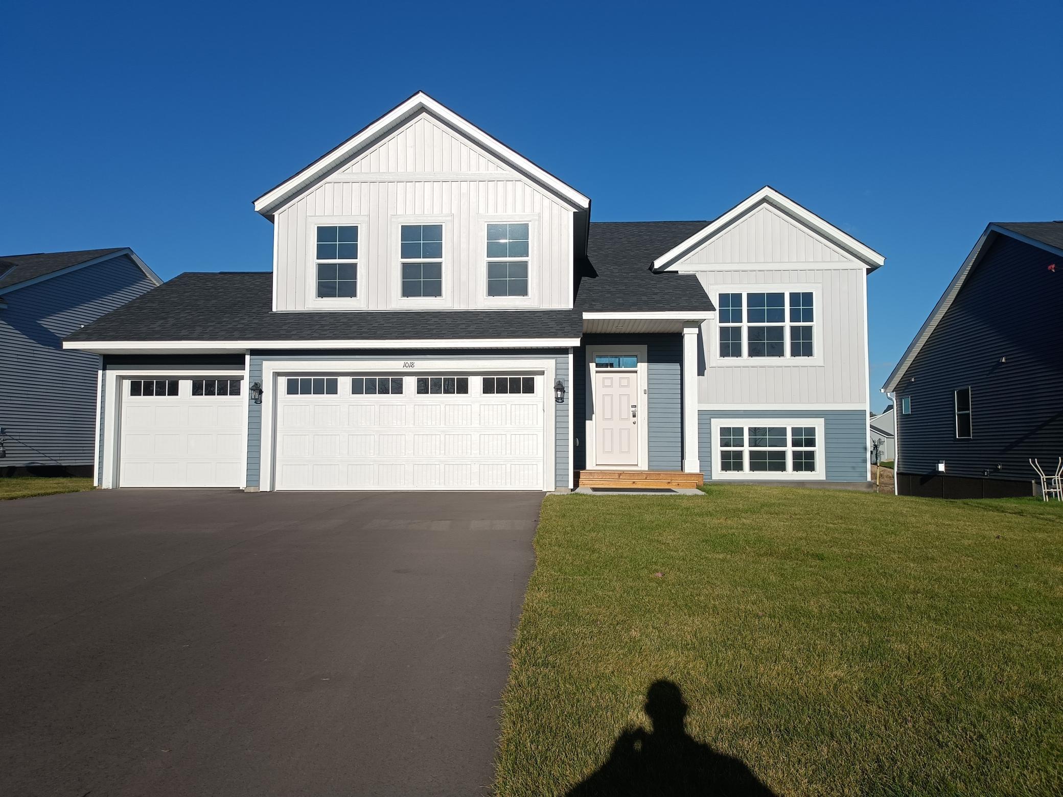 1104 2nd St Street NW Delano MN 55328