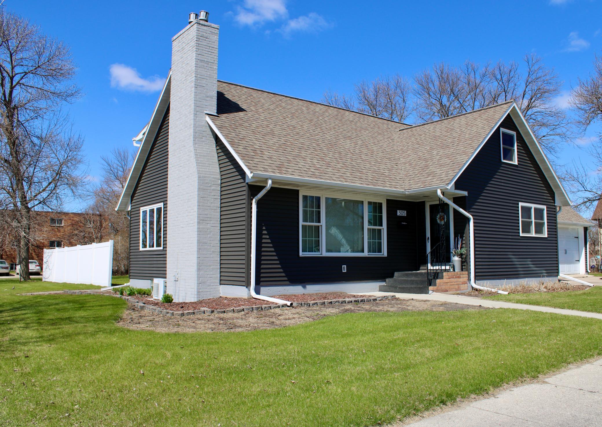 305 Arnold Avenue N Thief River Falls MN 56701