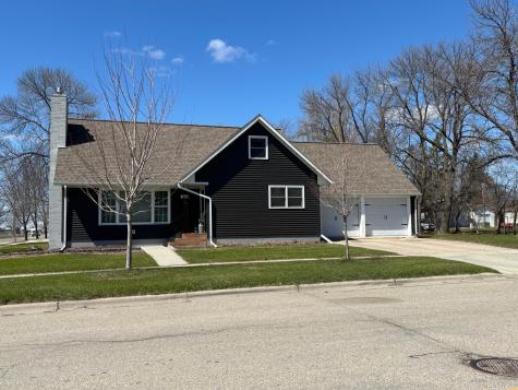 305 Arnold Avenue N Thief River Falls MN 56701