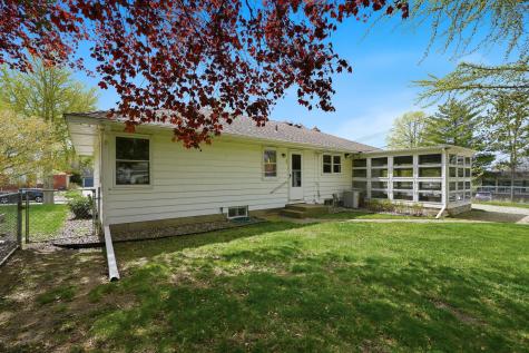 1633 Rome Avenue Saint Paul MN 55116