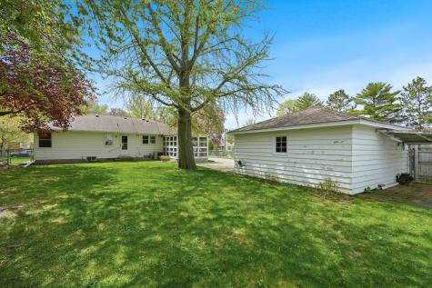 1633 Rome Avenue Saint Paul MN 55116