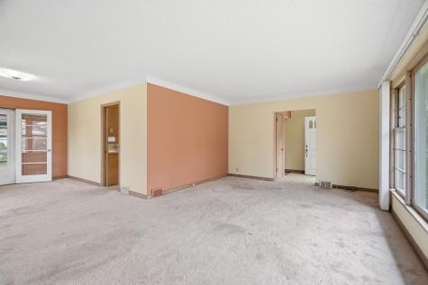 1633 Rome Avenue Saint Paul MN 55116