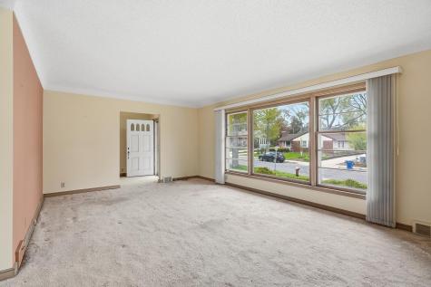 1633 Rome Avenue Saint Paul MN 55116
