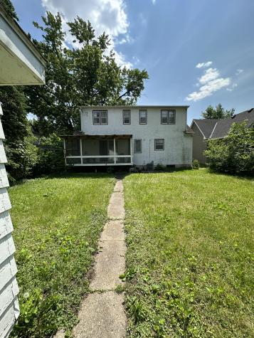 1031 Burgess Street Saint Paul MN 55103