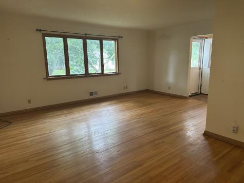 1031 Burgess Street Saint Paul MN 55103