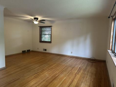 1031 Burgess Street Saint Paul MN 55103