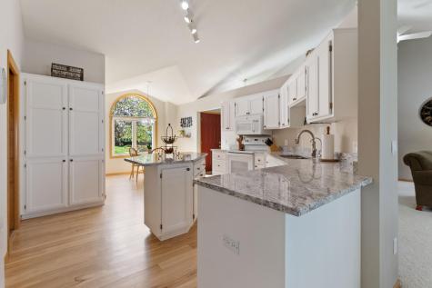 16139 Inverness Way Lakeville MN 55044