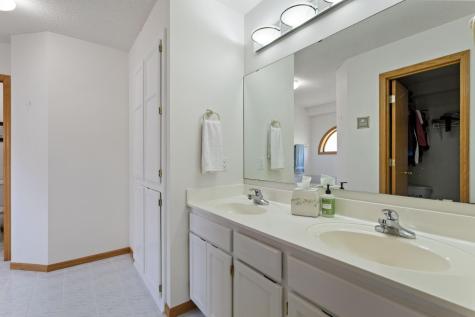 16139 Inverness Way Lakeville MN 55044