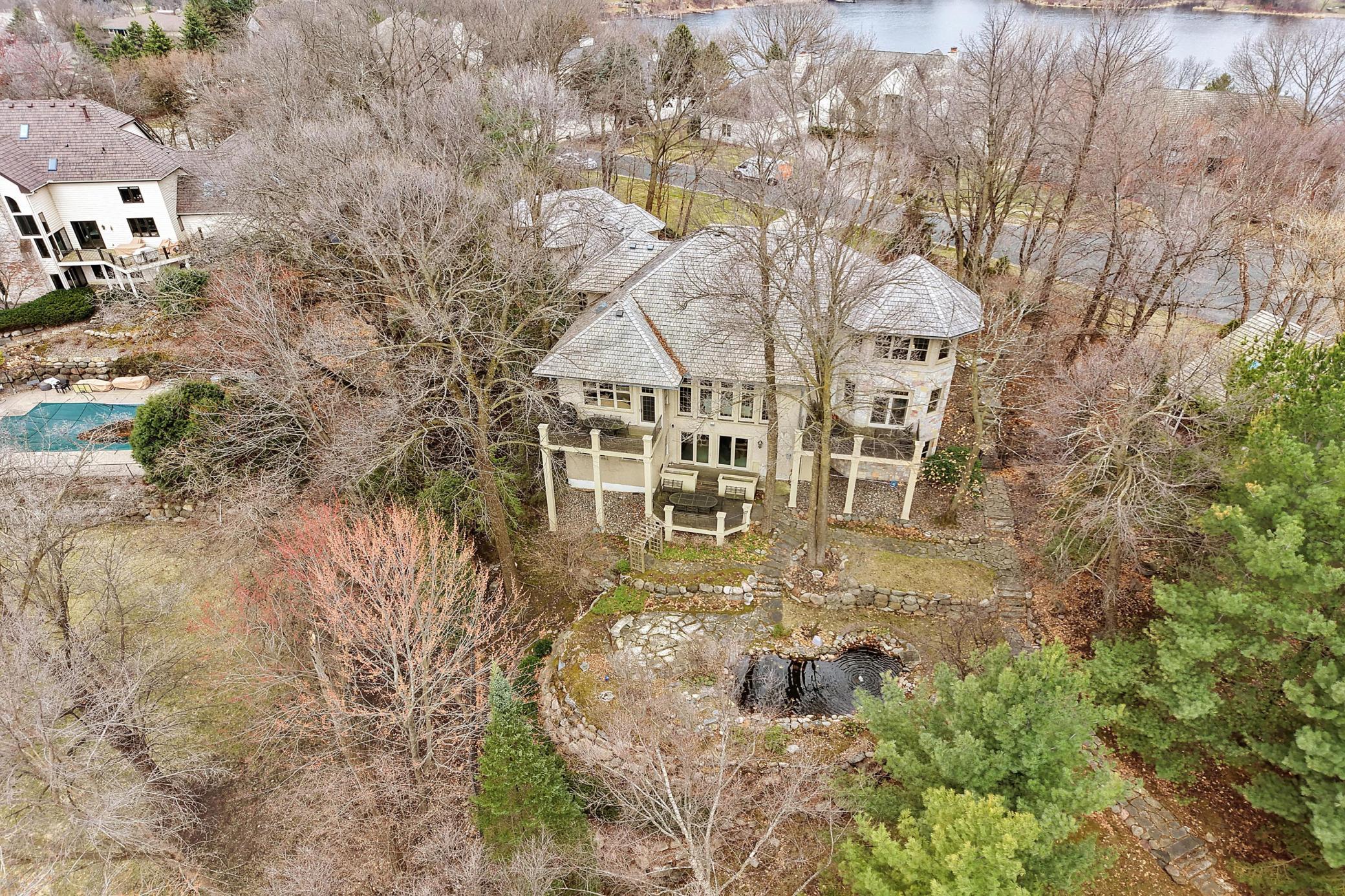 15330 Masons Pointe Eden Prairie MN 55347