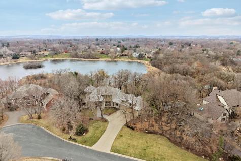 15330 Masons Pointe Eden Prairie MN 55347