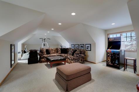 15330 Masons Pointe Eden Prairie MN 55347