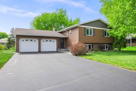 13274 Inglewood Avenue Savage MN 55378